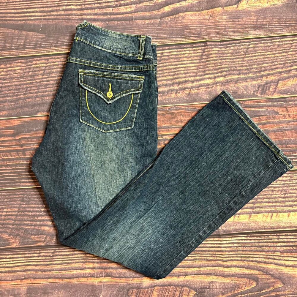 Vintage Women’s Fubu Dark Wash Jeans
